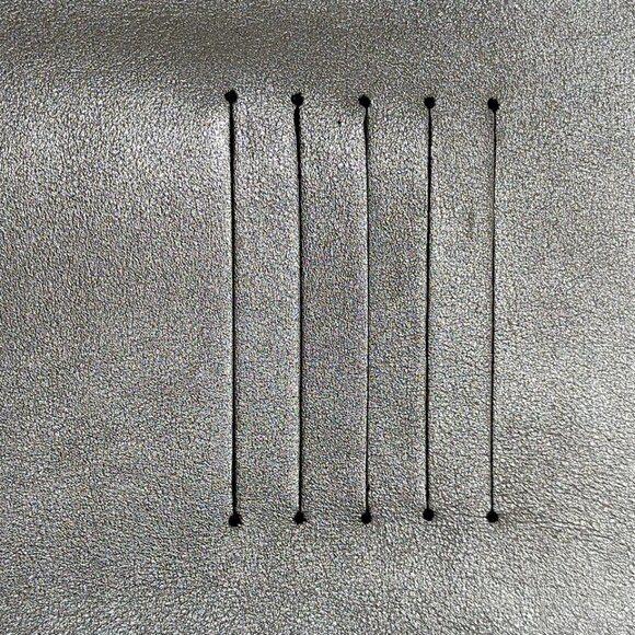 Valentino Garavani Shoulder Bag Silver Leather 300-061225 - Picture 8 of 13